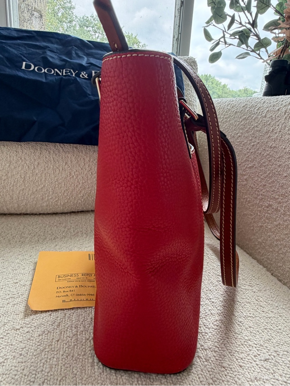 Dooley & Bourke Red Pebbled Leather Shoulder Tote with Brown Trim - Picture 4 of 16